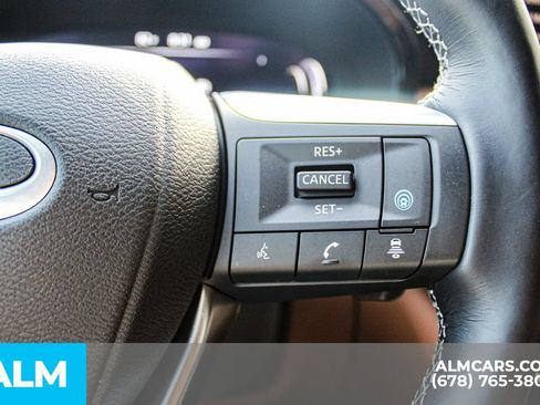 Used 2025 INFINITI QX60 Sensory w/ Vision Package AWD/4WD image 29