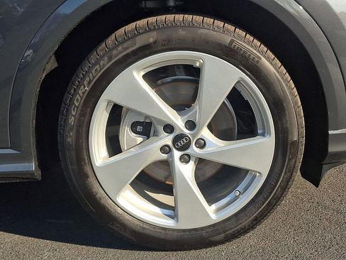 New 2025 Audi Q5 Prestige image 7