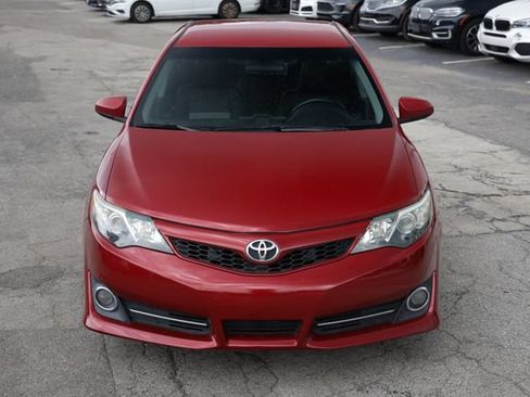 Used 2014 Toyota Camry SE FWD image 22