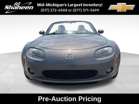 Used 2006 MAZDA MX-5 Miata Grand Touring w/ Premium Pkg RWD image 2