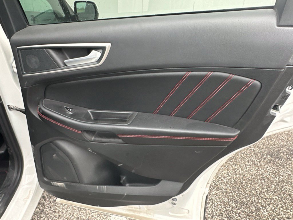 Certified 2024 Ford Edge ST-Line AWD/4WD image 29