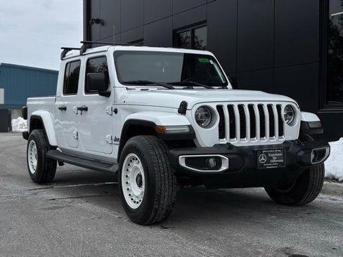Used 2021 Jeep Gladiator Overland image 9