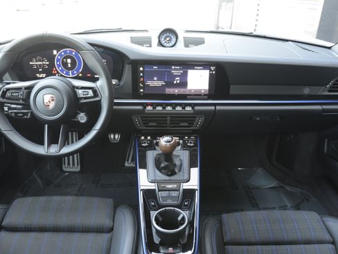 Certified 2026 Porsche 911 Carrera T RWD image 12