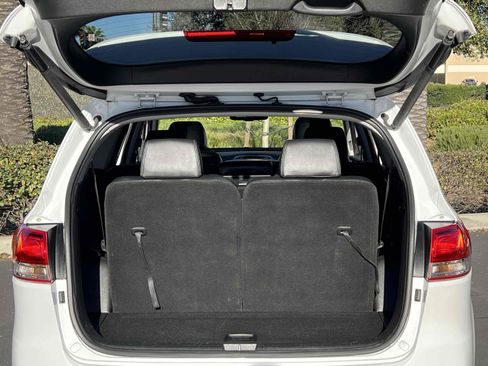 Used 2017 Kia Sorento EX w/ EX Advanced Touring Package image 68