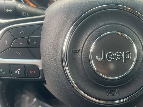Used 2019 Jeep Compass Limited image 19
