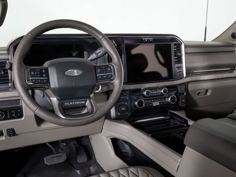 Used 2026 Ford F250 Platinum w/ Platinum Plus Package AWD/4WD image 18