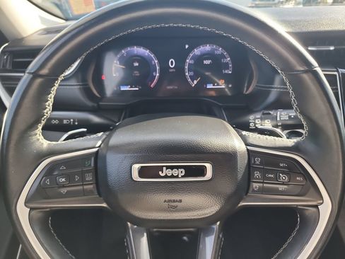 Certified 2022 Jeep Grand Cherokee L Laredo w/ Luxury Tech Group I RWD image 34