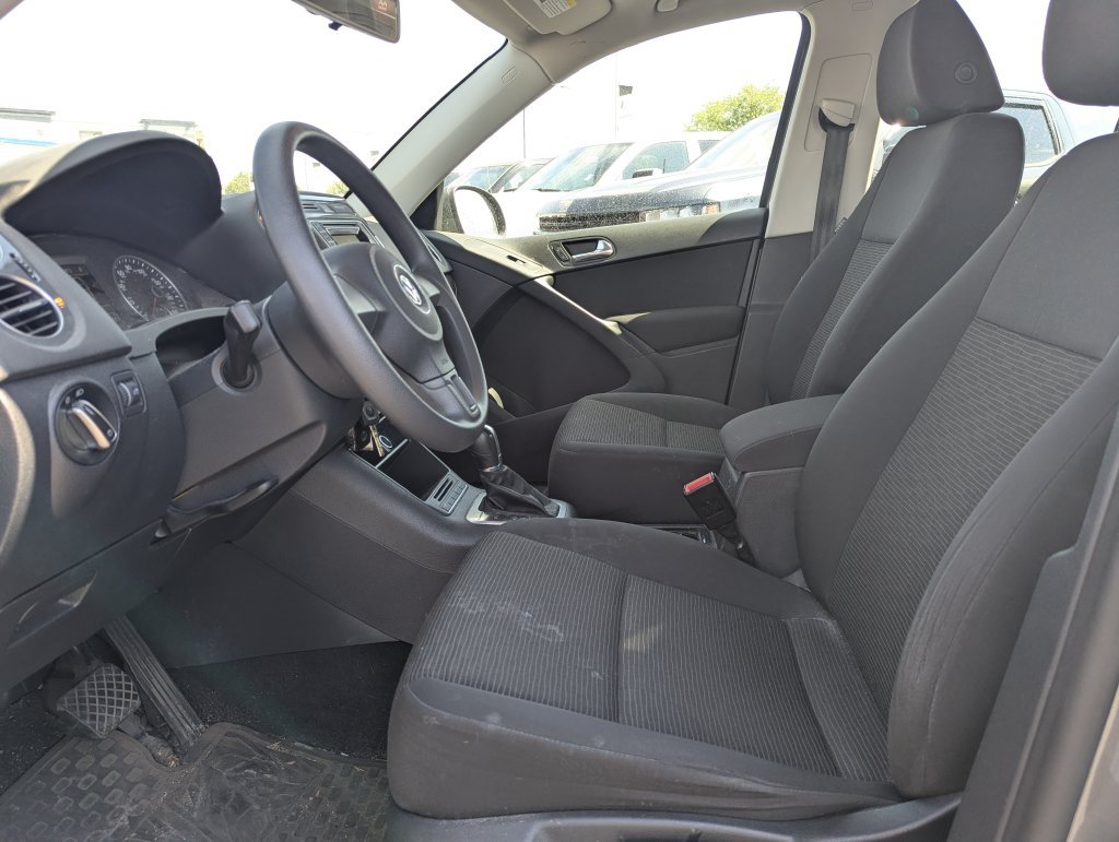 Used 2017 Volkswagen Tiguan S AWD/4WD image 15