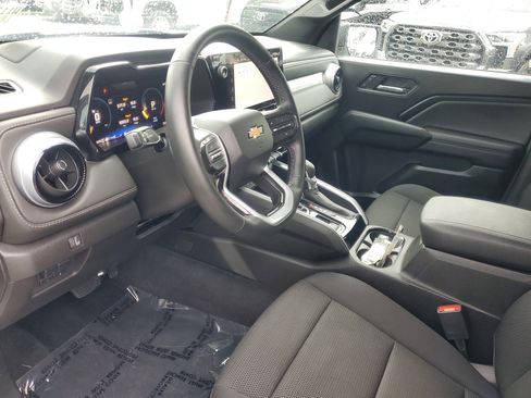 Used 2024 Chevrolet Colorado LT w/ LT Convenience Package image 15