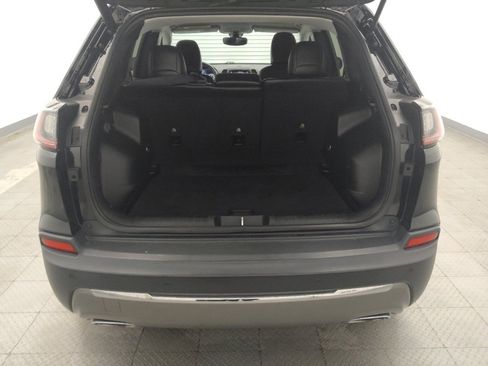 Used 2019 Jeep Cherokee Limited AWD/4WD image 29