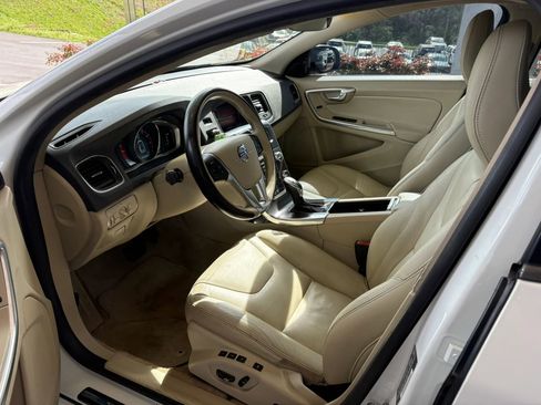 Used 2015 Volvo S60 T5 Premier image 7