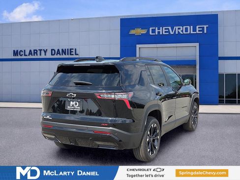 New 2026 Chevrolet Equinox RS w/ Convenience Package III FWD image 5