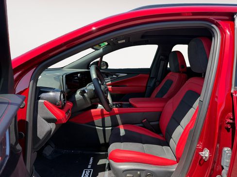 Used 2024 Chevrolet Blazer EV RS RWD image 10