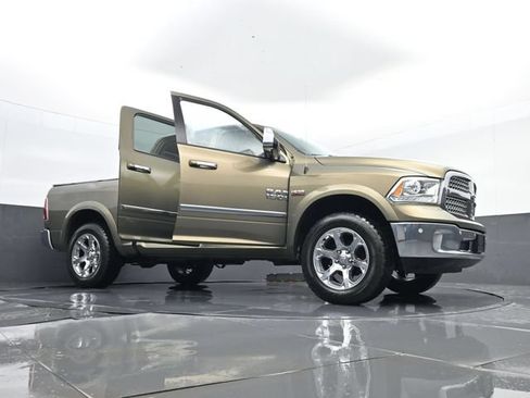 Used 2015 RAM 1500 Laramie w/ Convenience Group AWD/4WD image 33