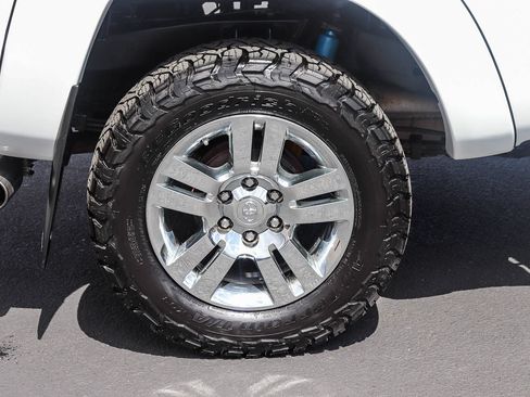 Used 2013 Toyota Tacoma 4x4 Double Cab w/ Limited Pkg image 9