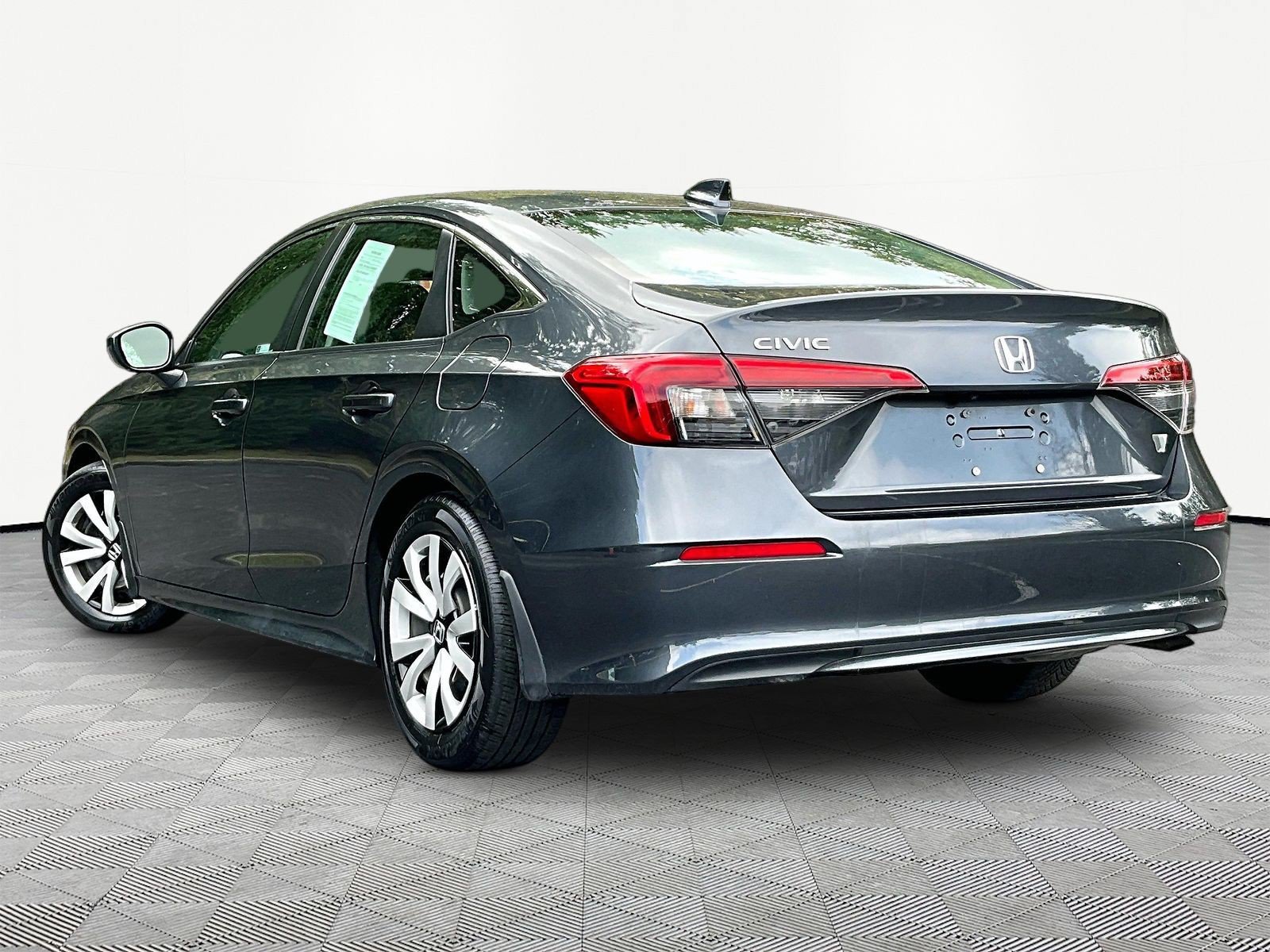 Used 2024 Honda Civic LX image 4