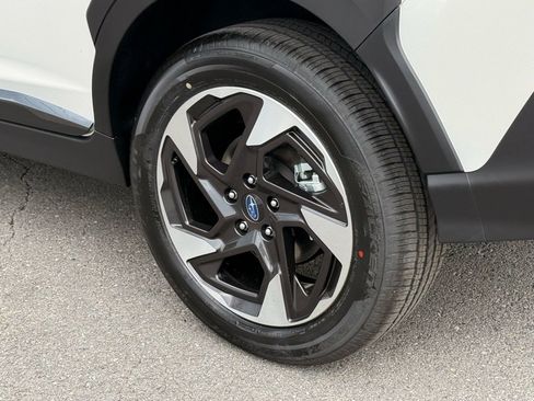 Certified 2025 Subaru Crosstrek 2.5i Limited w/ Crosstrek Mirror Package image 21