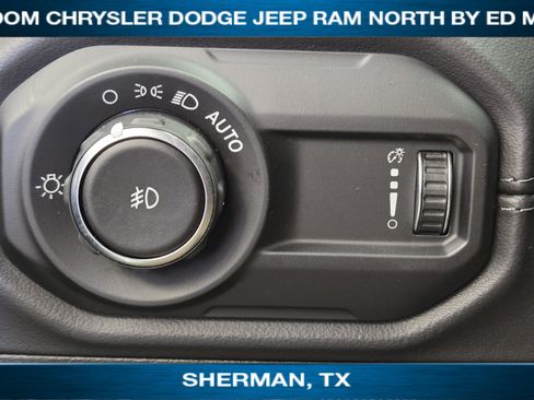 New 2025 Jeep Wrangler Rubicon w/ Xtreme 35 Tire Package image 19