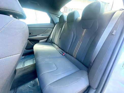 Used 2025 Hyundai Elantra Sport image 23