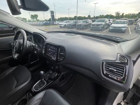 Used 2021 Jeep Compass Limited AWD/4WD image 29