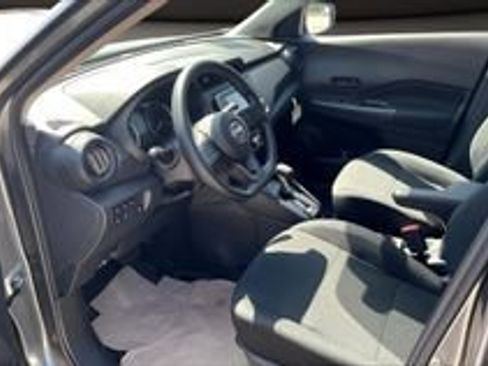 Certified 2025 Nissan Kicks Play S image 7