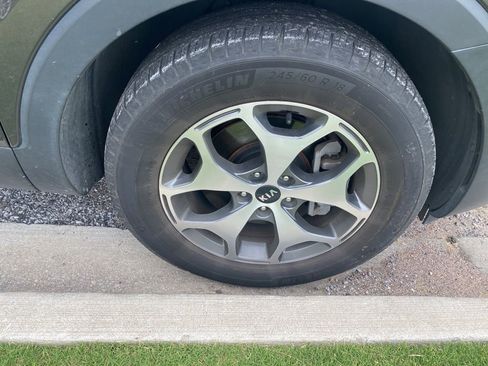 Used 2021 Kia Telluride EX AWD/4WD image 13