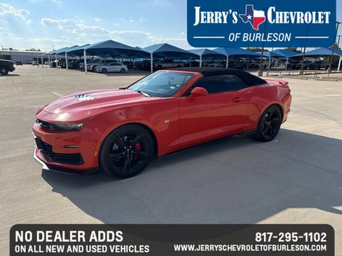 Used 2021 Chevrolet Camaro SS RWD image 1
