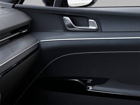 New 2026 Kia K5 GT-Line image 25