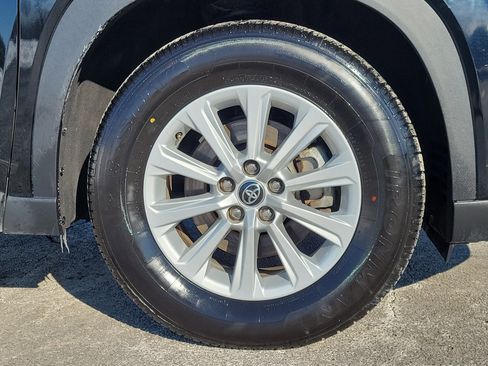 Used 2024 Toyota Grand Highlander XLE image 5