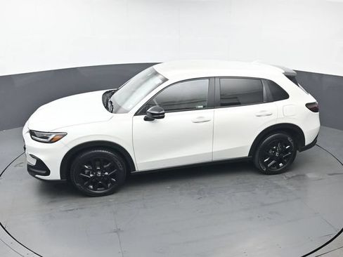 Used 2024 Honda HR-V Sport image 32
