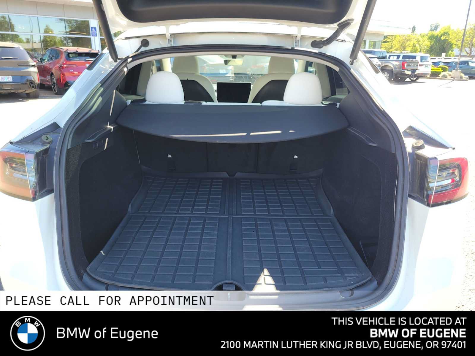 Used 2023 Tesla Model Y Performance AWD/4WD image 18