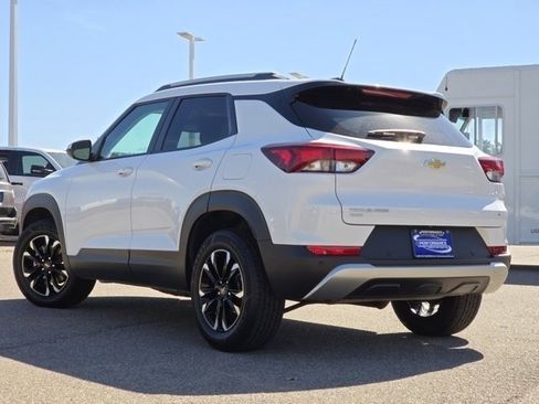 Used 2022 Chevrolet TrailBlazer LT w/ Convenience Package image 21