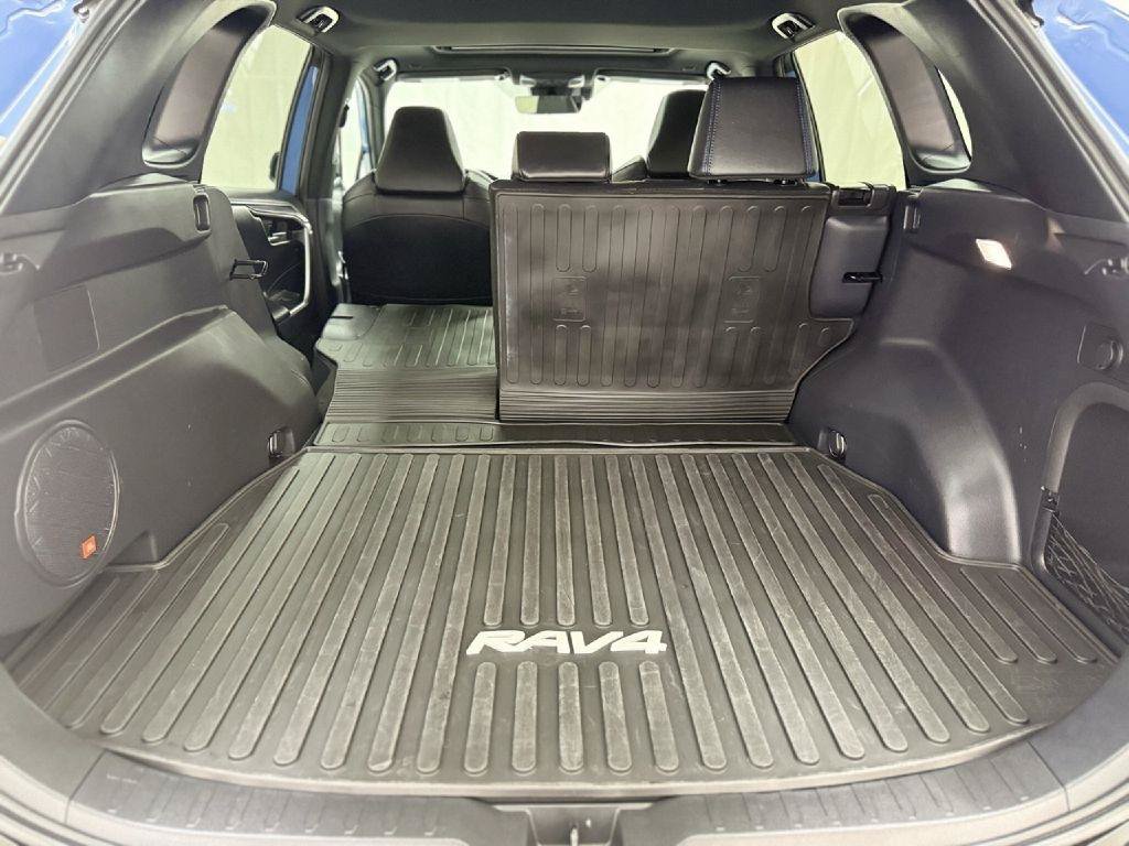 Used 2024 Toyota RAV4 XSE w/ Advanced Technology Package AWD/4WD image 28