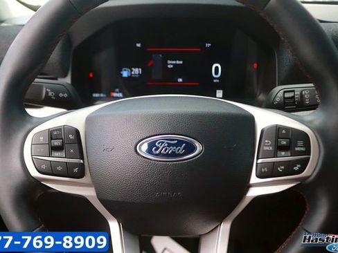 Certified 2025 Ford Explorer Active w/ Active Comfort Package image 18