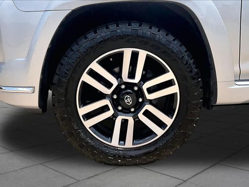 Used 2023 Toyota 4Runner Limited AWD/4WD image 11