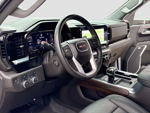 Used 2024 GMC Sierra 1500 SLT w/ SLT Premium Plus Package image 5