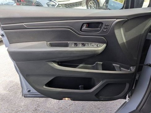 Used 2025 Honda Odyssey Sport-L image 11