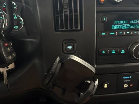 Used 2017 Chevrolet Express 3500 LT w/ LT Preferred Equipment Group RWD image 34