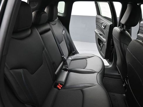 New 2026 Jeep Compass Latitude AWD/4WD image 22