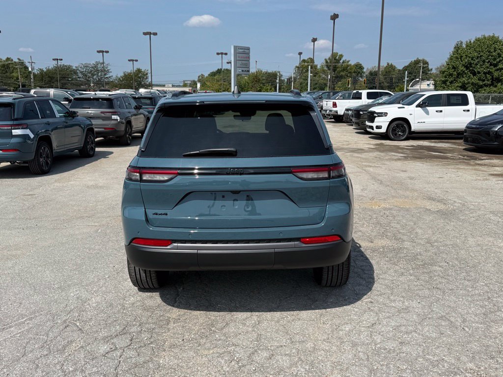 New 2027 Jeep Grand Cherokee Limited AWD/4WD image 7