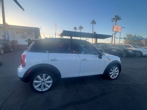 Used 2012 MINI Cooper Countryman image 2