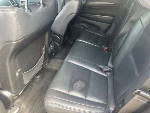 Used 2015 Jeep Grand Cherokee Laredo w/ Quick Order Package 23E image 12