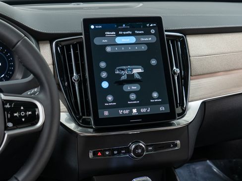 New 2026 Volvo XC90 B6 Ultra w/ Protection Package image 19