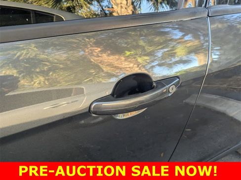 Used 2018 Ford Focus SE image 7