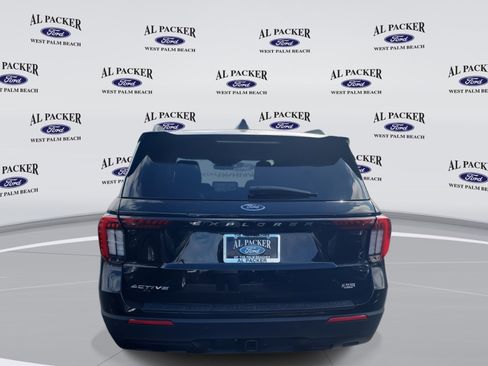 New 2026 Ford Explorer Active image 4