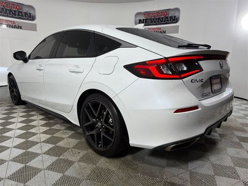 Used 2024 Honda Civic Sport Touring image 7