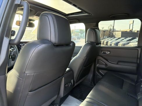 Used 2022 Nissan Frontier Pro-X w/ Pro-X Premium Package RWD image 26