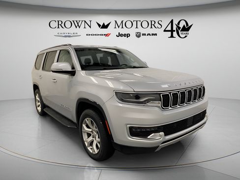 Used 2022 Jeep Wagoneer Series II AWD/4WD image 1