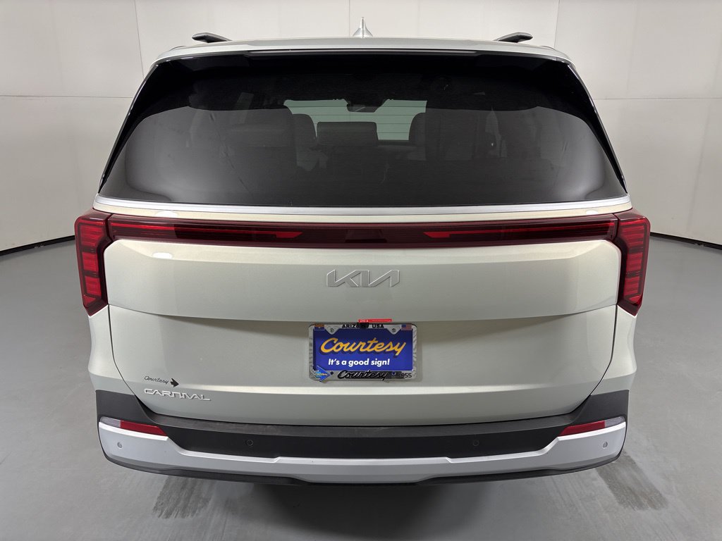 New 2026 Kia Carnival EX FWD image 7