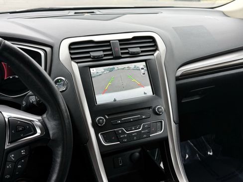 Used 2018 Ford Fusion SE w/ Equipment Group 602A FWD image 34